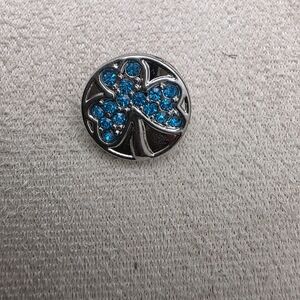 Silver Clover Button with Blue Gems (1908)